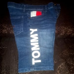 Boys tommyhilfiger shorts size 10